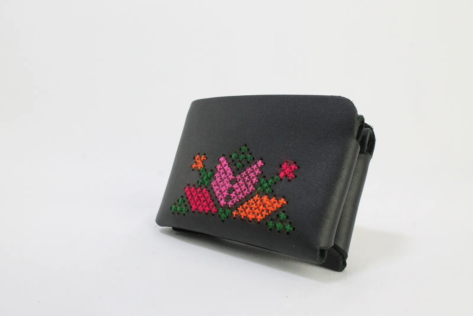 Cartera bordada